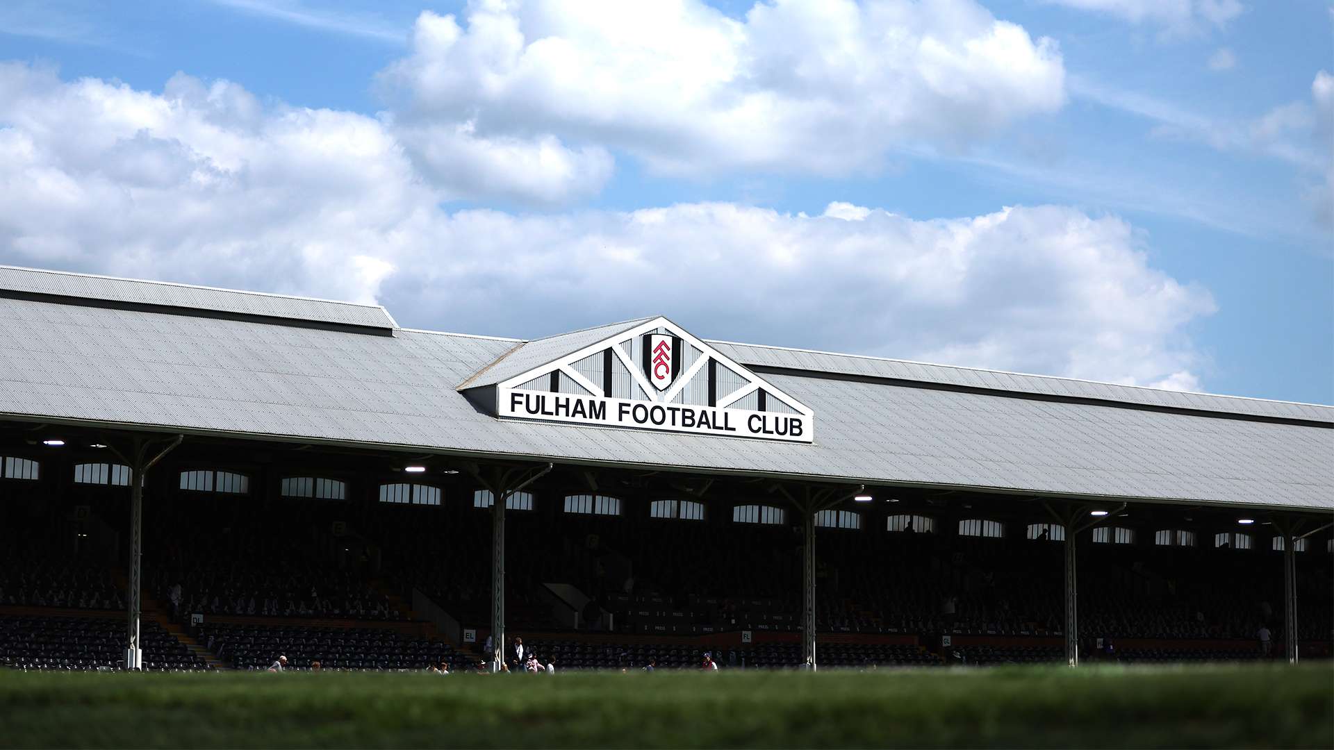 乐部高层的 乐部高层的